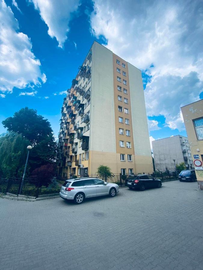 Mieszkanie Blisko Dworca Pkp Apartment ราดอม ภายนอก รูปภาพ